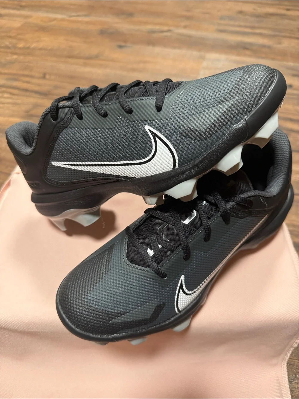 The Nike Force Trout 8 Pro MCS 